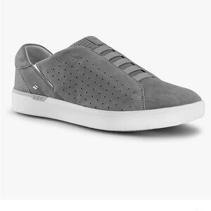 Kizik Miami slip on no tie leather sneaker. Women’s shoe size 7. Excellent